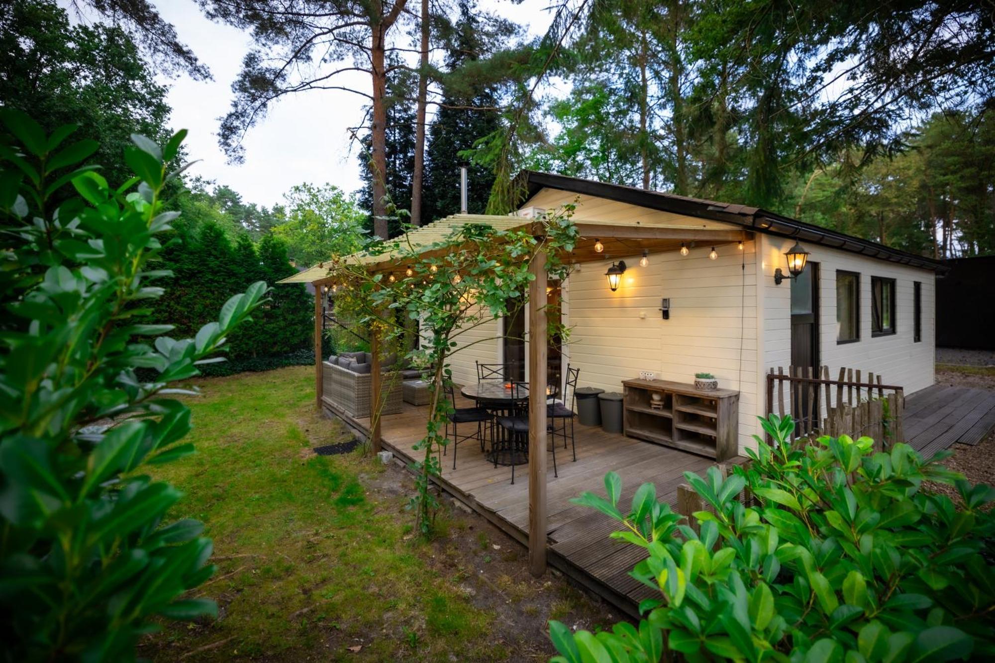 Chalet De Bosuil Zutendaal Exterior photo